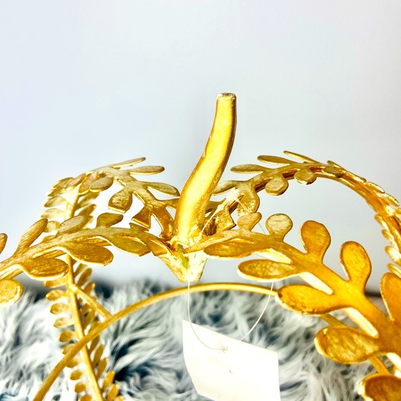 Server with Glass Bowl - Picture 3 of 10